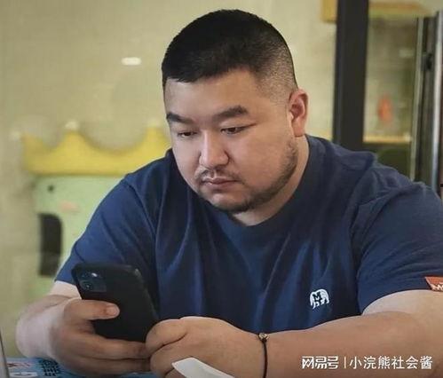 吃瓜成都男网红,揭秘成都男网红的瓜界风云